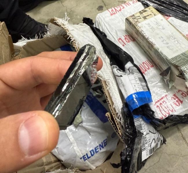 Вольфрам, титан, германій і тантал – у мікроавтобусі, який їхав у Німеччину, прикордонники знайшли «поклади» рідкісних металів