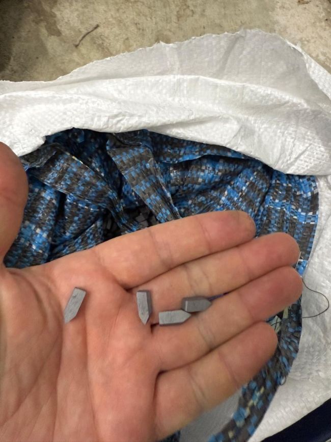 Вольфрам, титан, германій і тантал – у мікроавтобусі, який їхав у Німеччину, прикордонники знайшли «поклади» рідкісних металів Вольфрам, титан, германій і тантал – у мікроавтобусі, який їхав у Німеччину, прикордонники знайшли «поклади» рідкісних металів