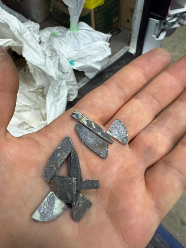 Вольфрам, титан, германій і тантал – у мікроавтобусі, який їхав у Німеччину, прикордонники знайшли «поклади» рідкісних металів Вольфрам, титан, германій і тантал – у мікроавтобусі, який їхав у Німеччину, прикордонники знайшли «поклади» рідкісних металів