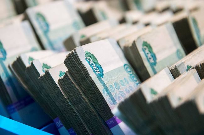 Борг великих компаній рф досягає трильйонів, населення тоне у кредитах