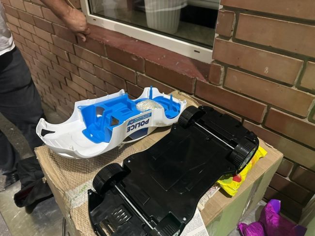 «Наркотики в іграшках»: прикордонники накрили підпільну нарколабораторію та міжнародний канал збуту alfa-PVP (ВІДЕО) «Наркотики в іграшках»: прикордонники накрили підпільну нарколабораторію та міжнародний канал збуту alfa-PVP (ВІДЕО)