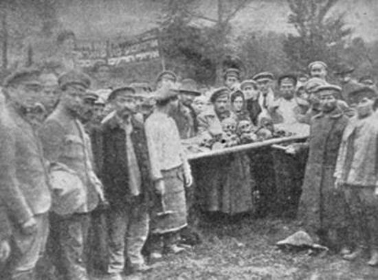 23 вересня 1919 року російські білогвардійці влаштували єврейський погром у Фастові.