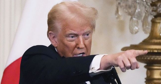 Трамп заявив, що прийом парацетамолу під час вагітності може спричиняти аутизм: медики відреагували