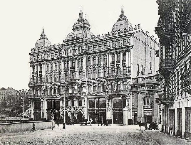 Київ став єдиним європейським містом, яке потерпіло від своїх “захисників” Київ став єдиним європейським містом, яке потерпіло від своїх “захисників”