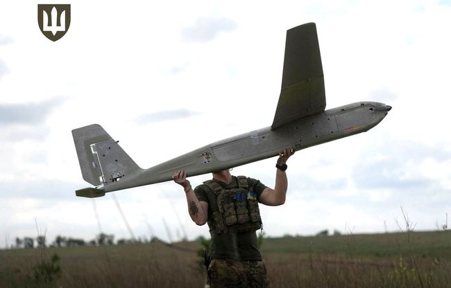 Військові частини вже можуть замовляти дрони літакового типу через DOT-Chain Defence - Шмигаль