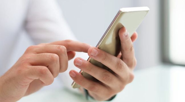 Дзвонять шахраї — не відповідайте на номери з цими цифрами