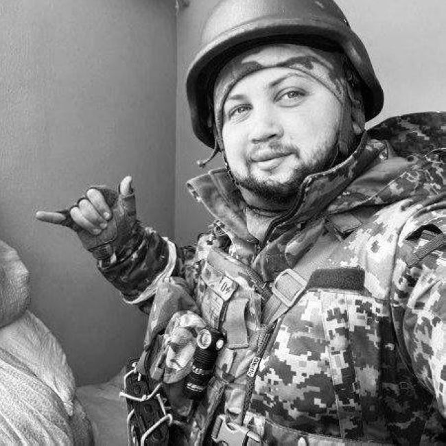 Присвоєно звання Герой України посмертно: Андрію Парубію, Геннадію Афанасьєву, Степану Чубенку та Володимиру Вакуленку Присвоєно звання Герой України посмертно: Андрію Парубію, Геннадію Афанасьєву, Степану Чубенку та Володимиру Вакуленку