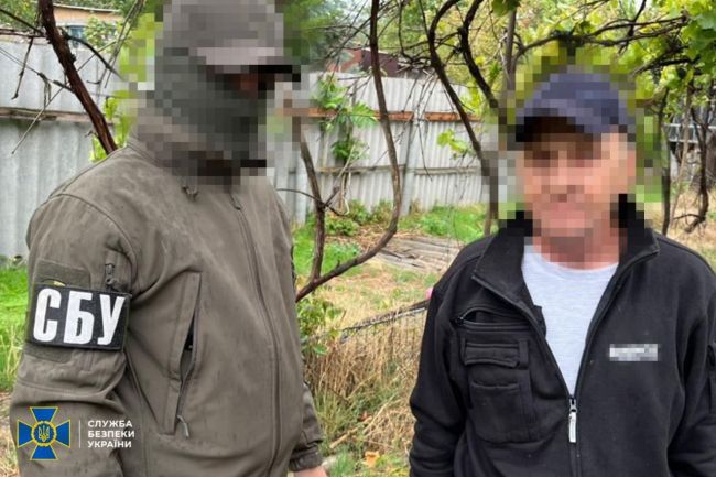 СБУ і Нацполіція затримали ще 4-х ділків, які намагалися налагодити продаж «трофейної» зброї в Україні