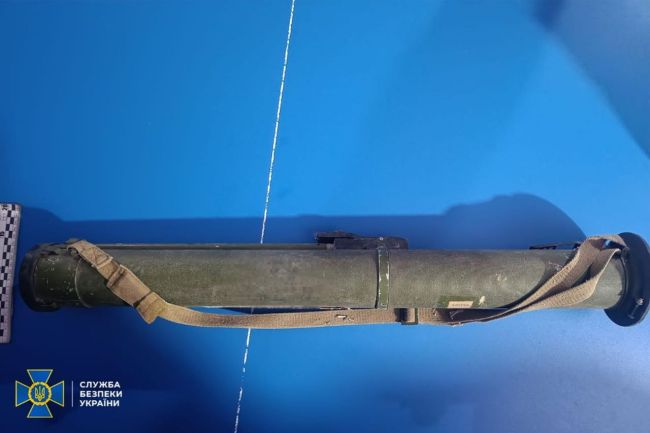 СБУ і Нацполіція затримали ще 4-х ділків, які намагалися налагодити продаж «трофейної» зброї в Україні