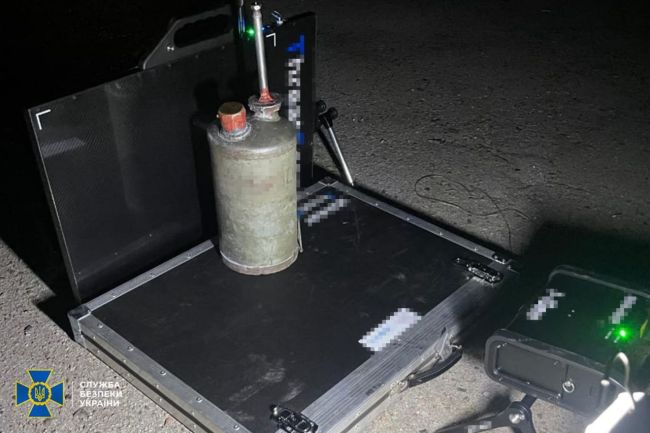 СБУ і Нацполіція затримали ще 4-х ділків, які намагалися налагодити продаж «трофейної» зброї в Україні