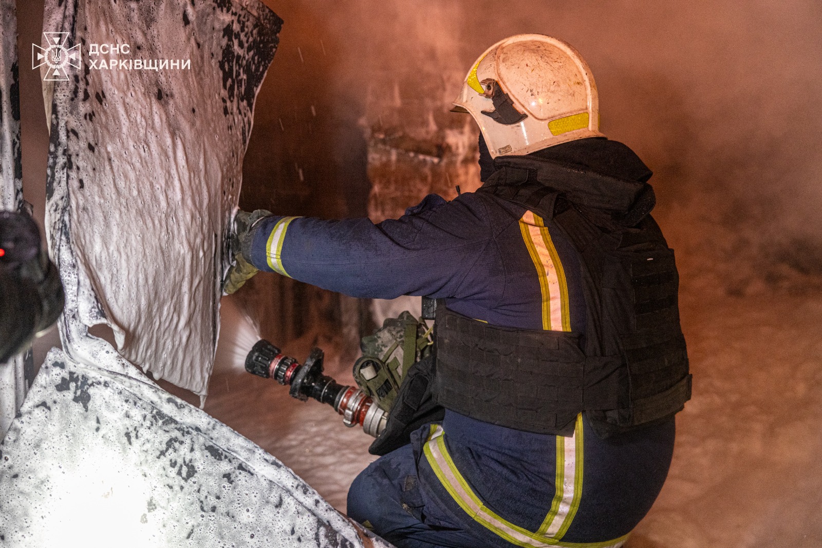 Харків: внаслідок нічної масованої атаки БпЛА сталися руйнації та пожежа Харків: внаслідок нічної масованої атаки БпЛА сталися руйнації та пожежа