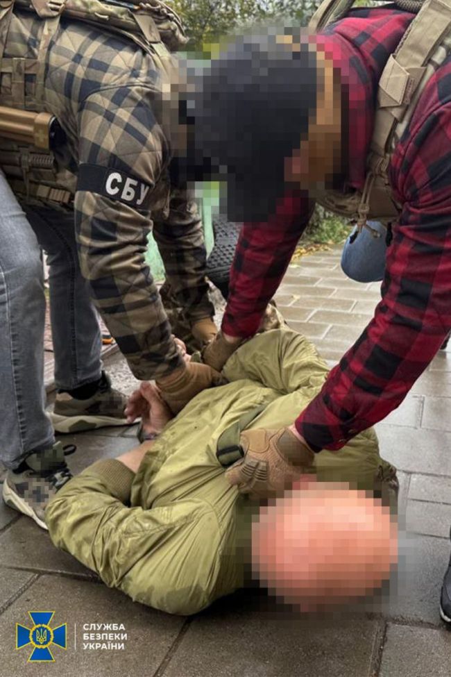 СБУ затримала громадянина рф, який під виглядом добровольця вступив до Сил оборони і почав шпигувати для фсб