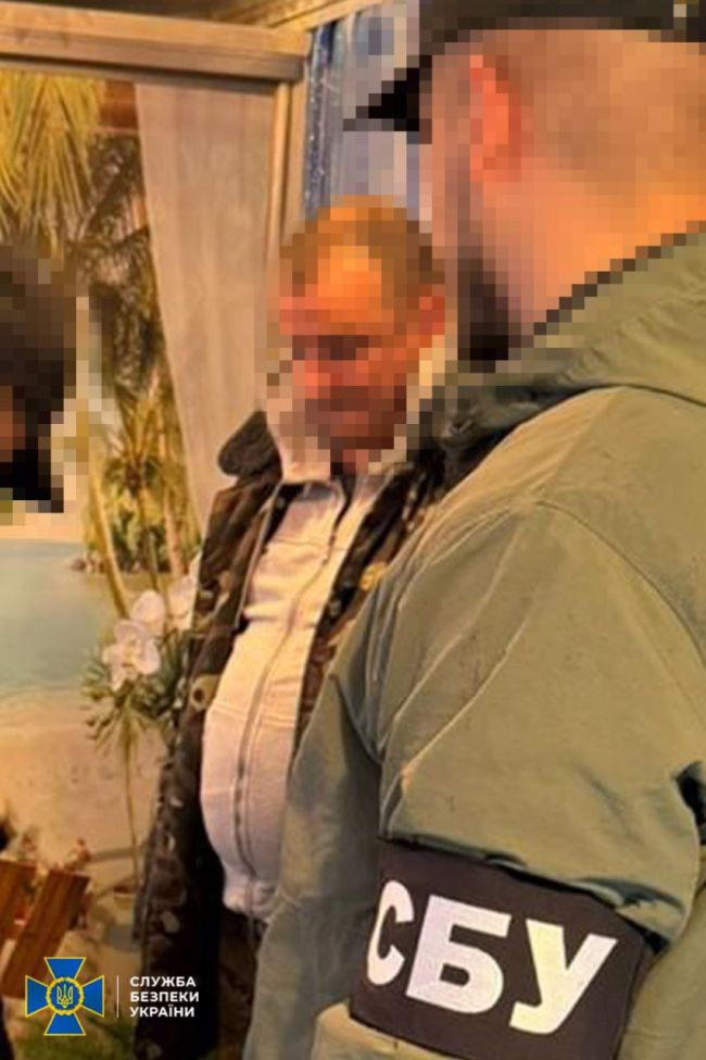 СБУ та Нацполіція заблокували 6 нових «схем для ухилянтів»: серед затриманих – експосадовець Кабміну та керівництво вищих навчальних закладів СБУ та Нацполіція заблокували 6 нових «схем для ухилянтів»: серед затриманих – експосадовець Кабміну та керівництво вищих навчальних закладів