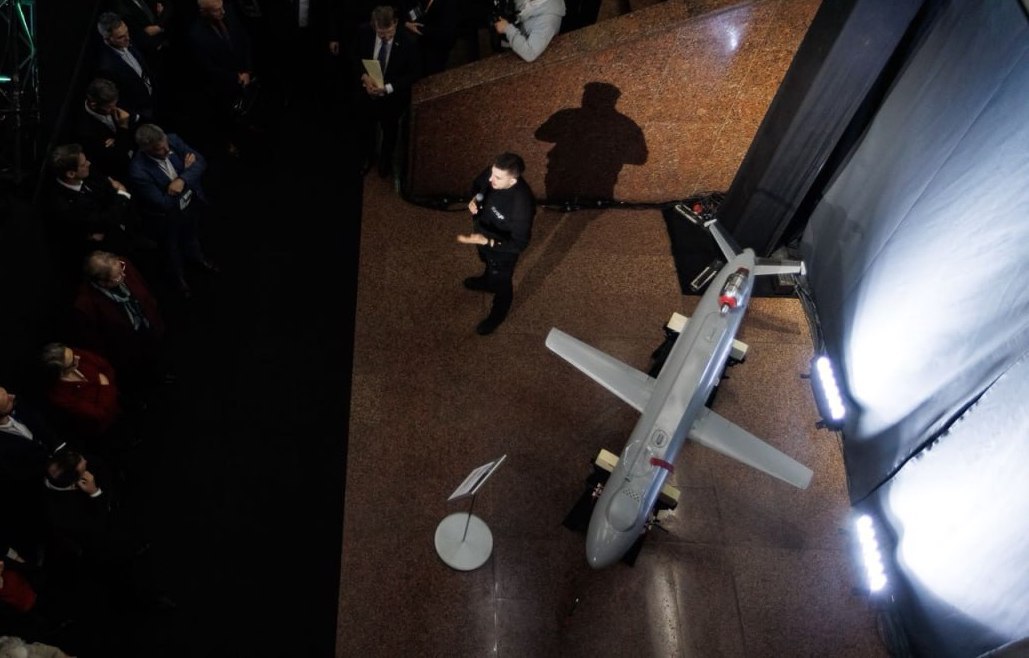 Министр обороны Шмыгаль показал премьеру Литвы (а заодно и нам) украинское оружие