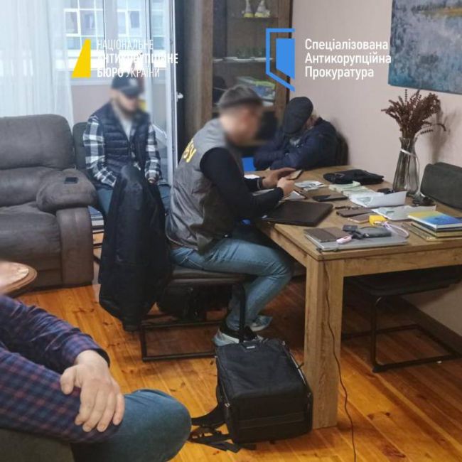 САП та НАБУ викрили прокурора Офісу Генерального прокурора та адвокатів на підбурюванні до підкупу начебто прокурорів САП та суддів ВАКС