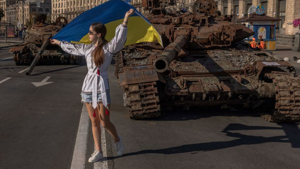 КМІС: 54% українців категорично проти будь-яких територіальних поступок