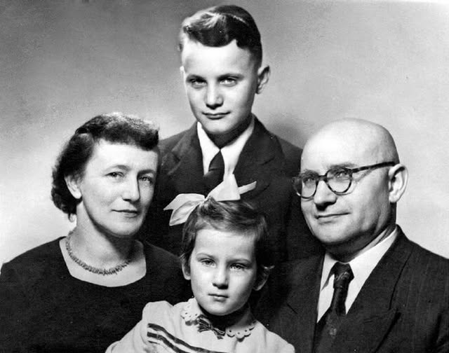 12 жовтня 1957 року був вбитий Лев Ребет, 1-й Голова ОУНз 12 жовтня 1957 року був вбитий Лев Ребет, 1-й Голова ОУНз