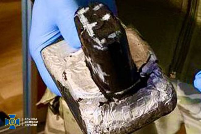 СБУ затримала дезертира, який на замовлення рф готував теракт у центрі Запоріжжя СБУ затримала дезертира, який на замовлення рф готував теракт у центрі Запоріжжя