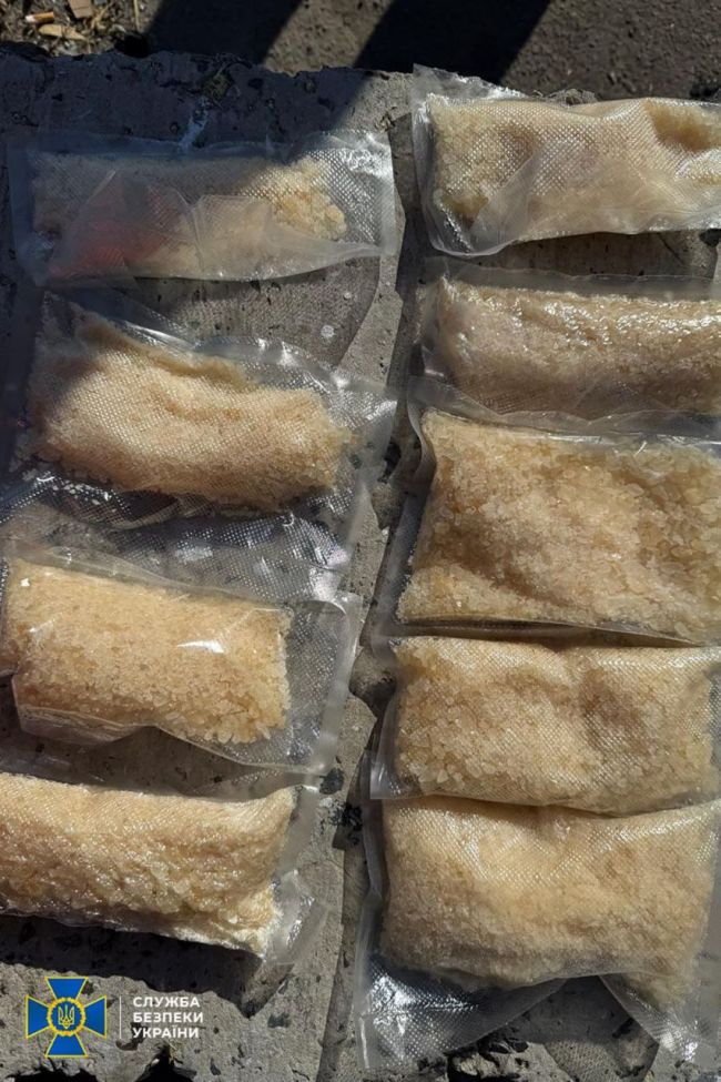 СБУ та Нацполіція викрили 12 учасників наркосиндикату, який торгував важкими психотропами у різних регіонах України