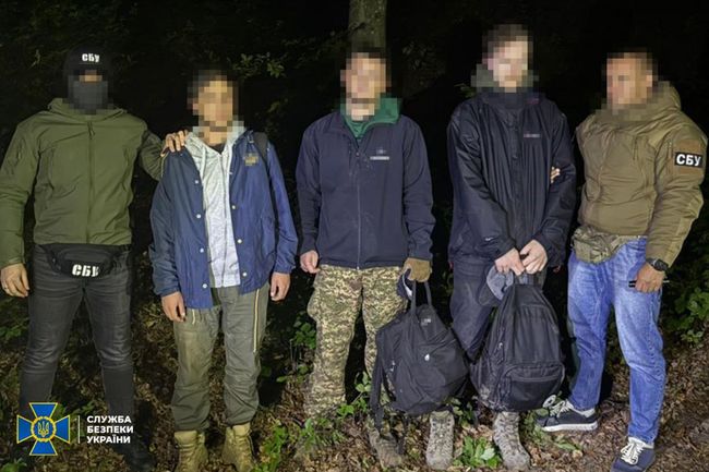 СБУ та Нацполіція викрили ще 20 організаторів «ухилянтських схем» у різних регіонах України