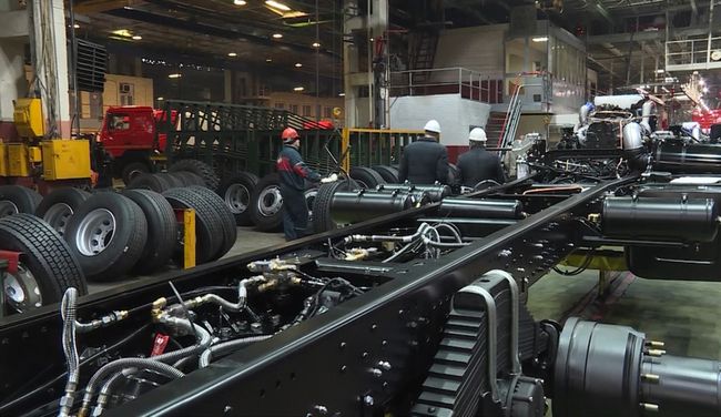 Кадрова криза в білорусі: економіка захлинається через неефективне управління режиму лукашенка