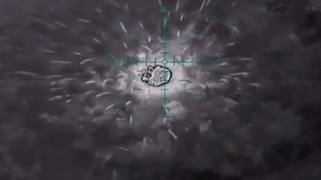 Дрони «Aquila» нищать позиції окупантів: 4 укриття та антена перетворені на металобрухт (ВІДЕО) Дрони «Aquila» нищать позиції окупантів: 4 укриття та антена перетворені на металобрухт (ВІДЕО)