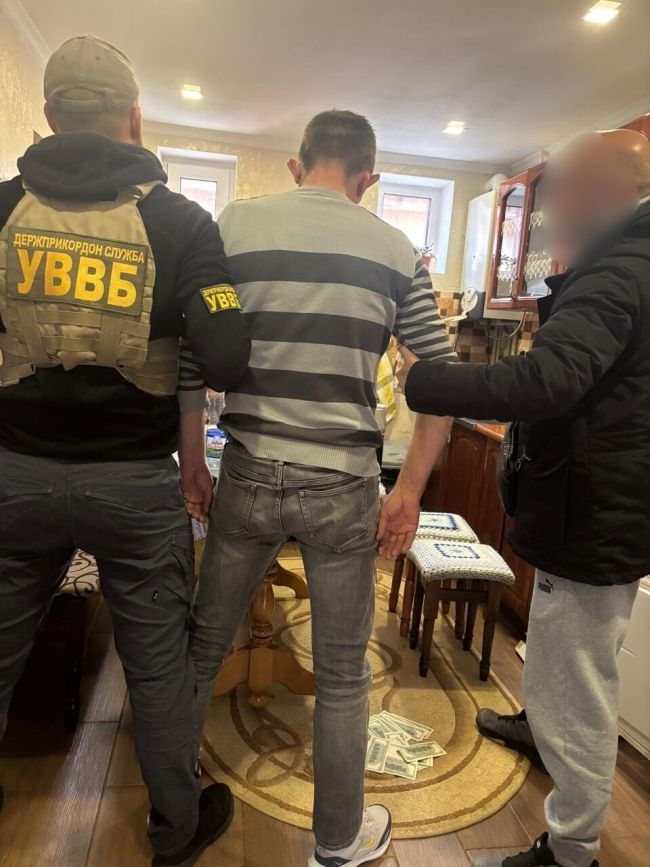 На Закарпатті правоохоронці викрили угруповання, яке переправляло осіб через кордон