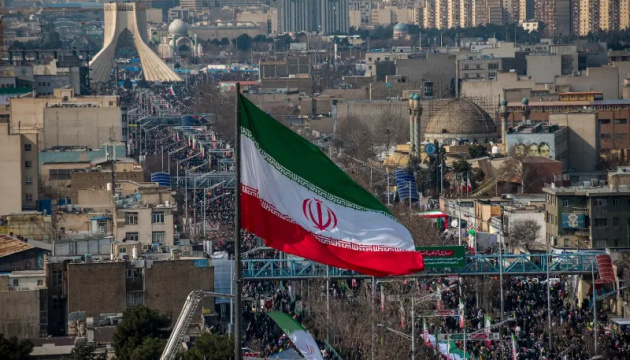 Іранська економіка балансує на межі: стагнація ВВП, валютна криза та енергетичний дефіцит