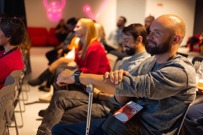 47% підлітків прагнуть розбудовувати життя в Україні — результати масштабного дослідження «Змінотворців»