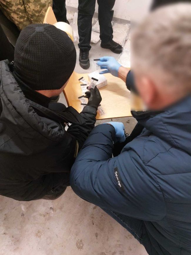 Прикордонники викрили міжнародний канал постачання наркотиків на суму близько 42 мільйони гривень (ВІДЕО/КОМЕНТАР)