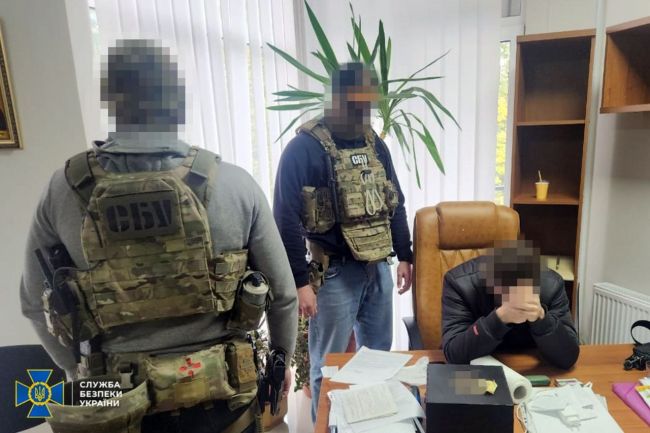 СБУ та Нацполіція викрили ще 9-х організаторів «ухилянтських схем»: серед затриманих власник фейкового ліцею