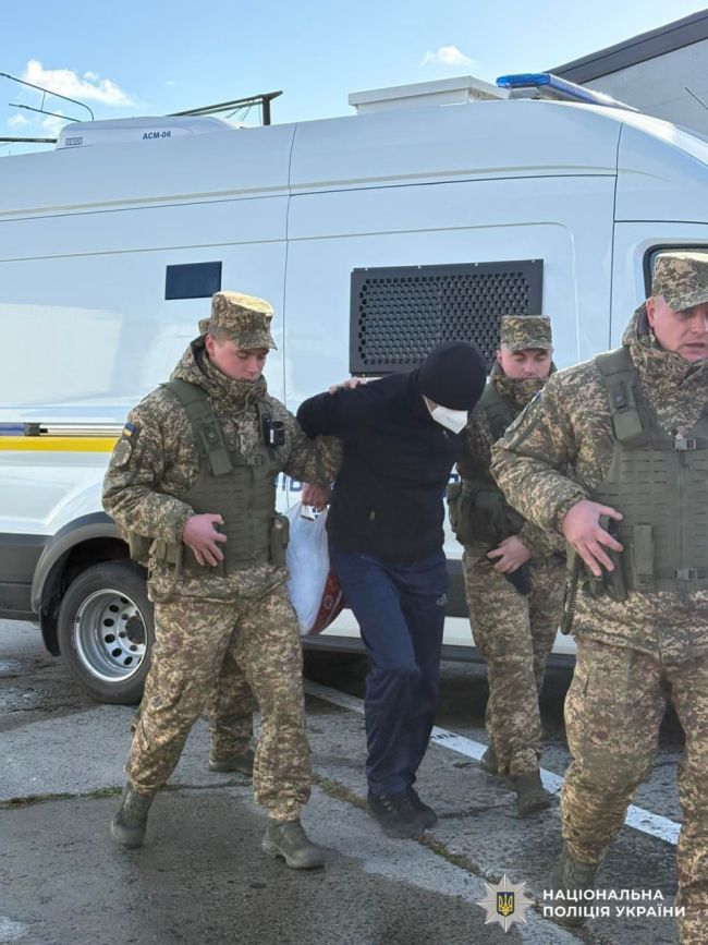 Україна вперше передала Литві російського військового, причетного до воєнних злочинів у Мелітополі