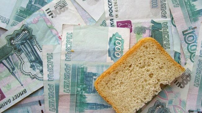 Третина росіян скаржиться, що не вистачає грошей на їжу