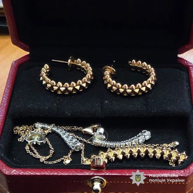 Незаконне збагачення на суму понад 50 млн грн