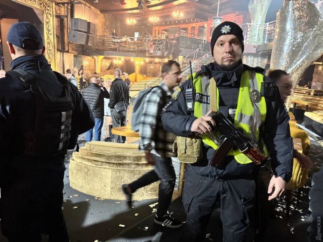 В одеському клубі Palladium включили російську музику: прийшла Нацполіція з автоматами