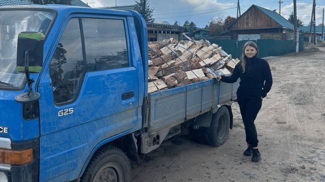 У росії знову дефіцит дров: черги, зростання цін і жодної допомоги від влади У росії знову дефіцит дров: черги, зростання цін і жодної допомоги від влади