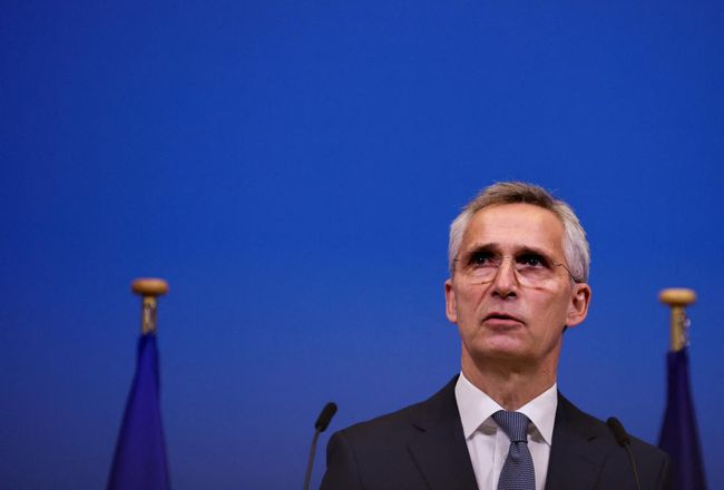 Колишній генсек НАТО описав «болісний момент» у лютому 2022 року, коли він відмовив Зеленському закрити небо над Україною