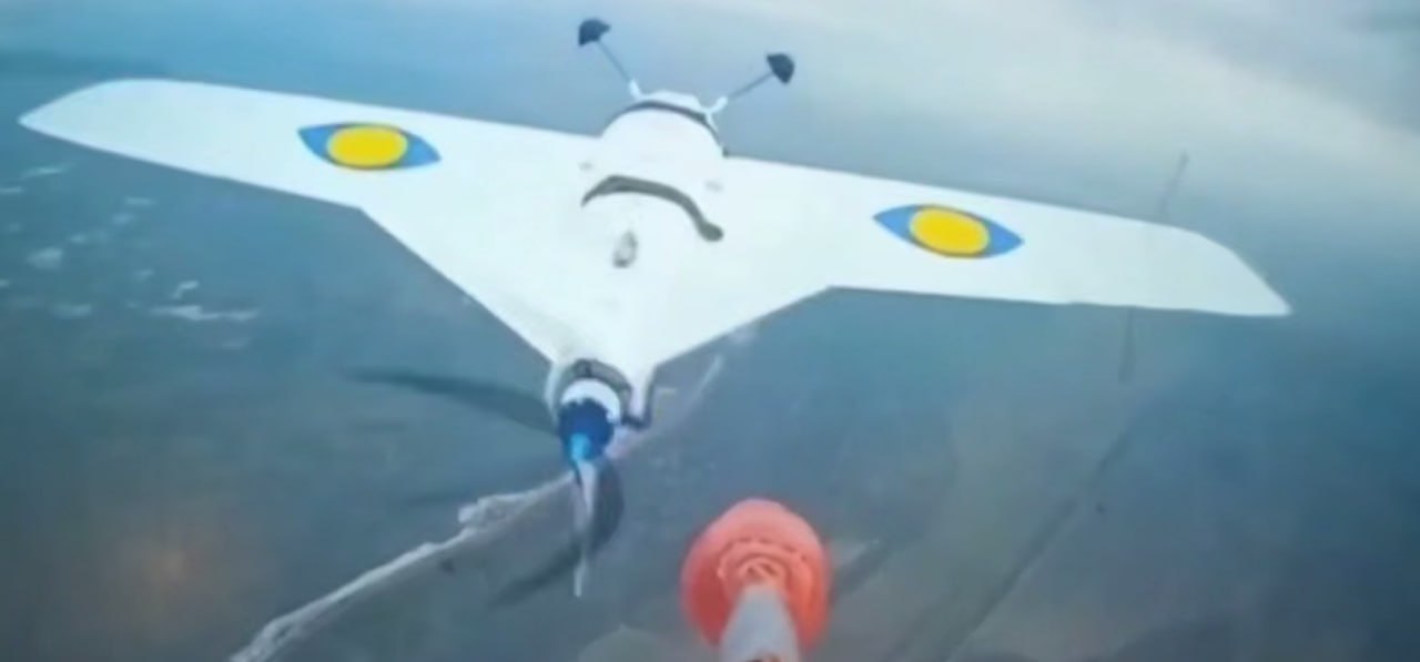 российские оккупанты для перехвата украинских разведывательных дронов и не только, всё чаще применяют многоразовые fpv-дроны российские оккупанты для перехвата украинских разведывательных дронов и не только, всё чаще применяют многоразовые fpv-дроны