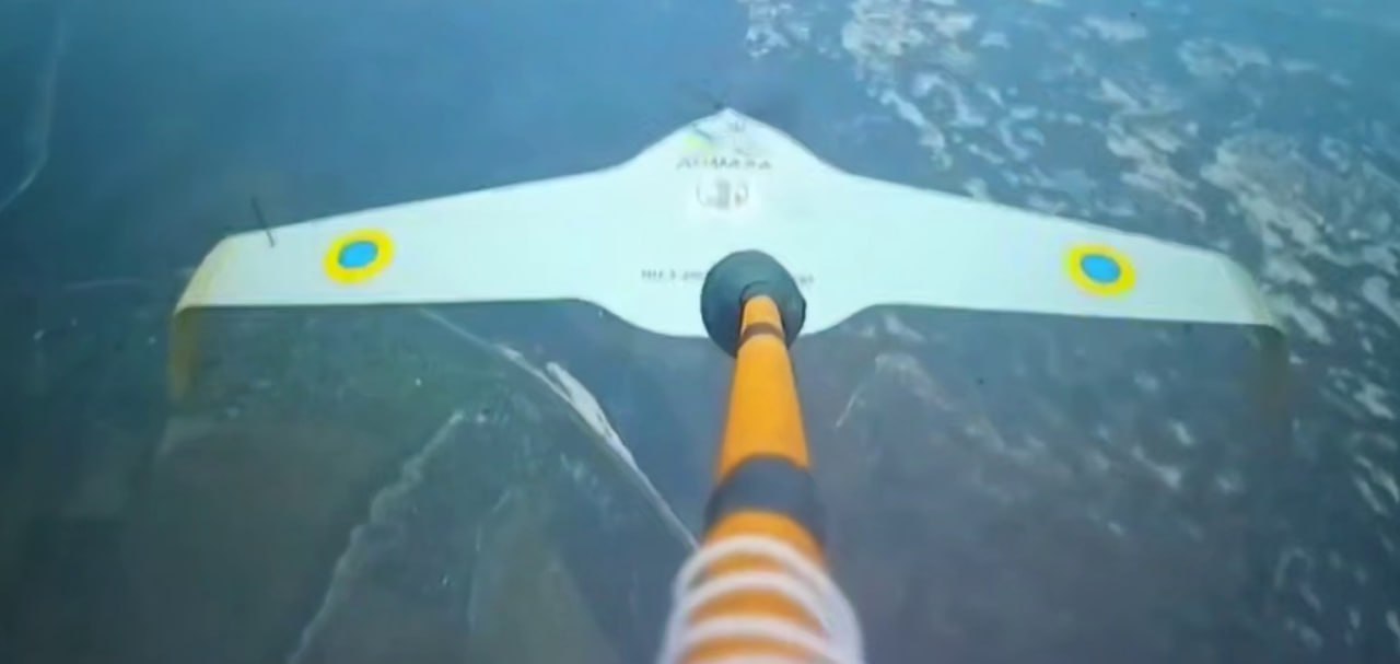 российские оккупанты для перехвата украинских разведывательных дронов и не только, всё чаще применяют многоразовые fpv-дроны российские оккупанты для перехвата украинских разведывательных дронов и не только, всё чаще применяют многоразовые fpv-дроны