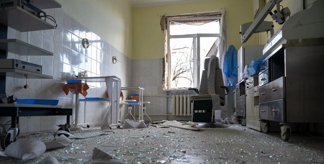 В Киеве во время атаки рф поврежден Институт отоларингологии: есть раненые, — Минздрав (ФОТО) В Киеве во время атаки рф поврежден Институт отоларингологии: есть раненые, — Минздрав (ФОТО)