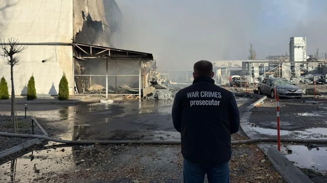 Російські дрони знищили у Дніпрі ще один склад одного з найбільших постачальників ліків