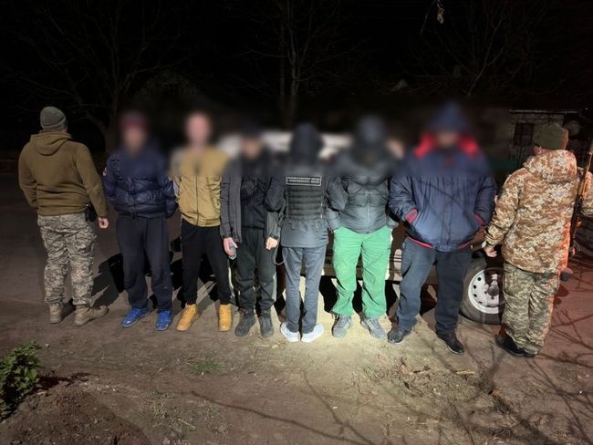 Черкасці намагались незаконно переправити п’ятьох чоловіків через кордон