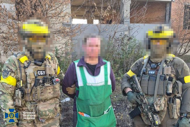 СБУ затримала інформаторку гру рф, яка коригувала російські бомбардування Лимана