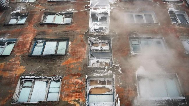 Регіони рф занурюються у бюджетну кризу: від Уралу до Чукотки бракує грошей і тепла