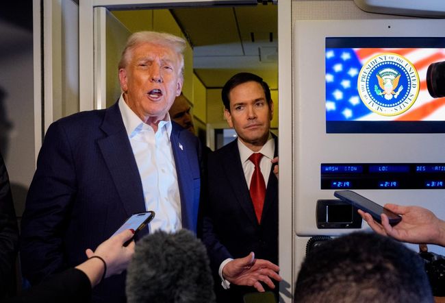 Трамп пообіцяв розпочати боротьбу з венесуельськими наркоторговцями на суші — Reuters