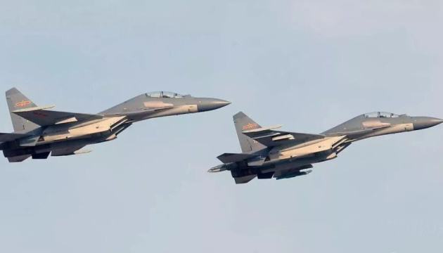 Китай направив до Тайваню новітні винищувачі та бомбардувальники