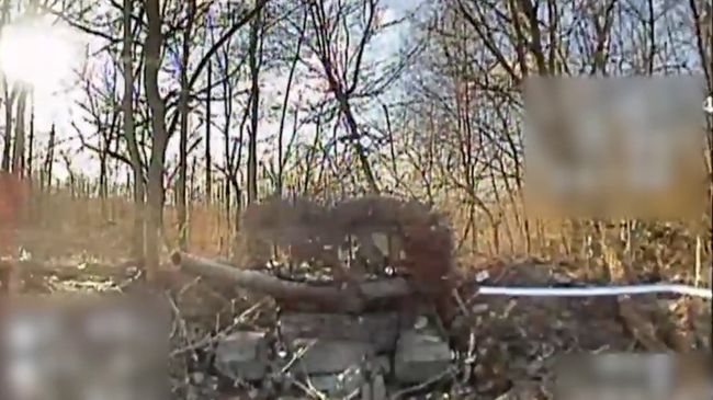 На Миколая прикордонники «Сталевого кордону» «прикрасили» вогнем ворожий танк (ВІДЕО)