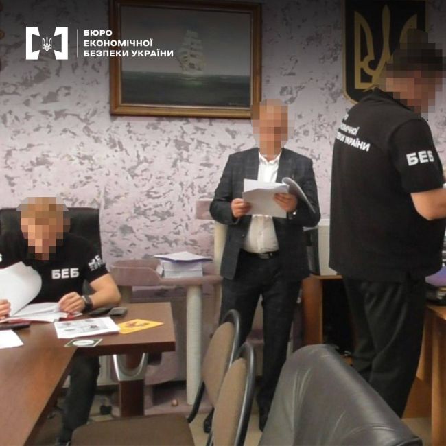 БЕБ - розкрадання коштів, виділених на програму протидії ВІЛ/СНІДу та інш.