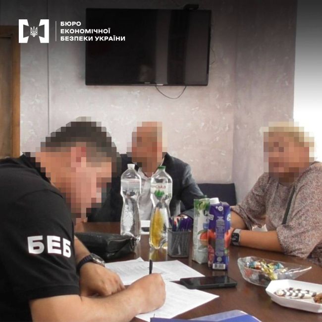 БЕБ - розкрадання коштів, виділених на програму протидії ВІЛ/СНІДу та інш.