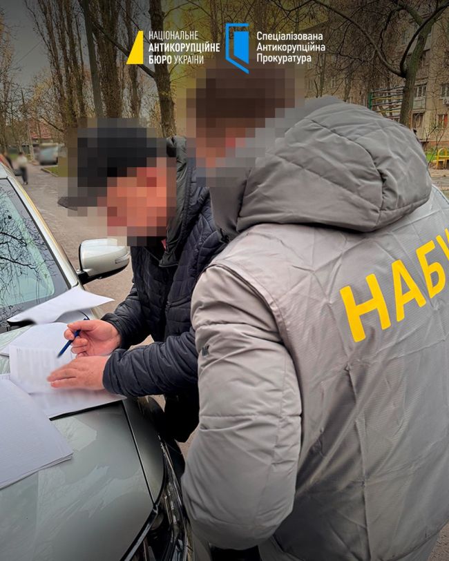 Заволодіння 24 млн грн на портовому обладнанні: викрили організовану групу